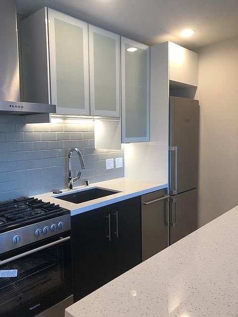 2nd image of 1727 Bridgeway
