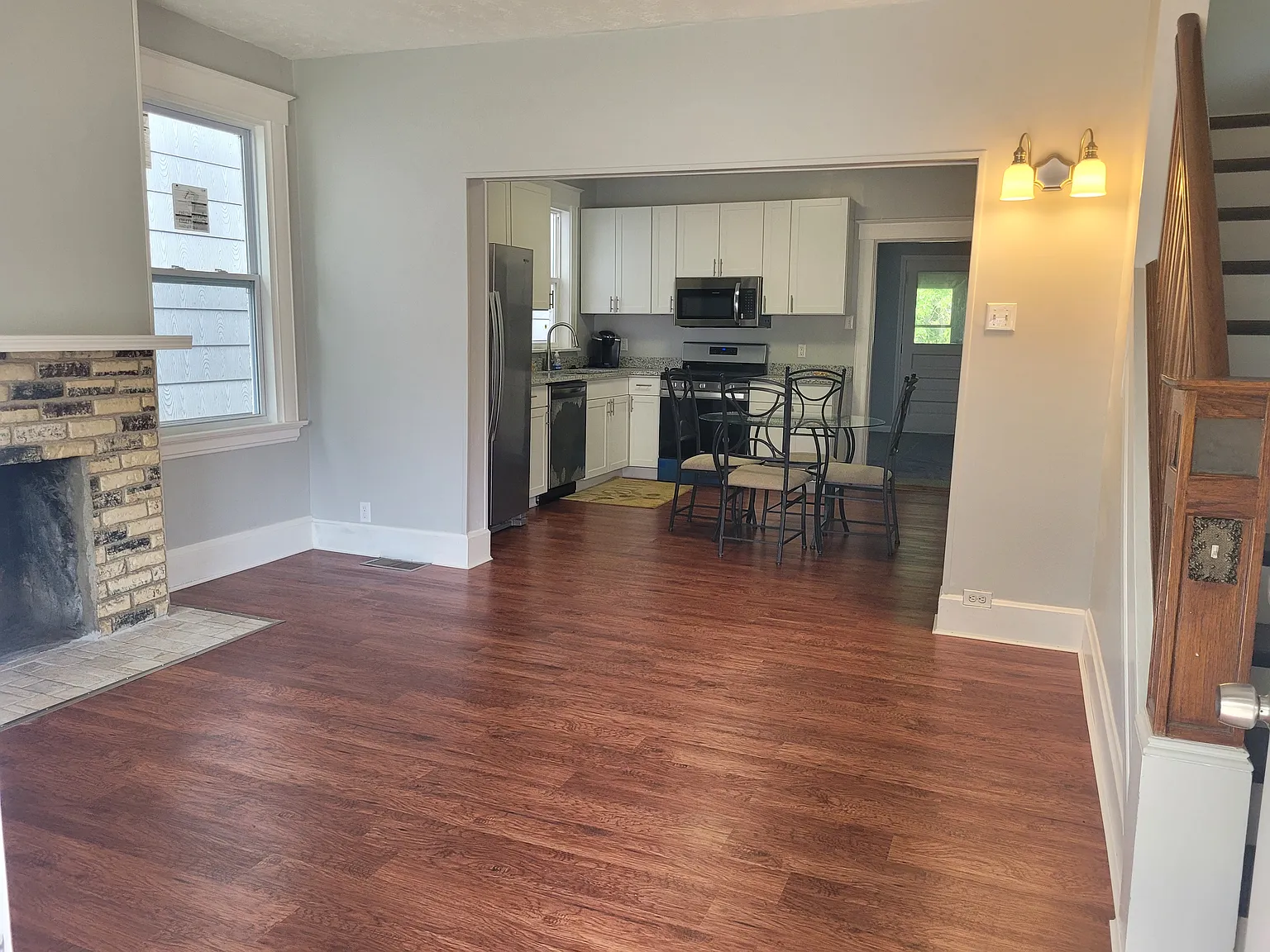 3 bed, 1244 sqft, $1,950 — Photo 3