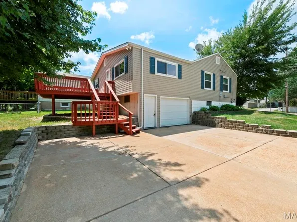 2904 Ashby Rd, Saint Louis, MO 63114