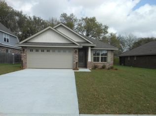 13708 Fox Hill Dr, Gulfport, MS 39503