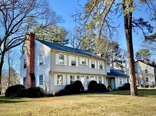 168 Concord Rd, Longmeadow, MA 01106