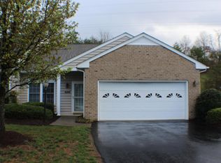 4205 Millcrest Ct, Roanoke, VA 24018