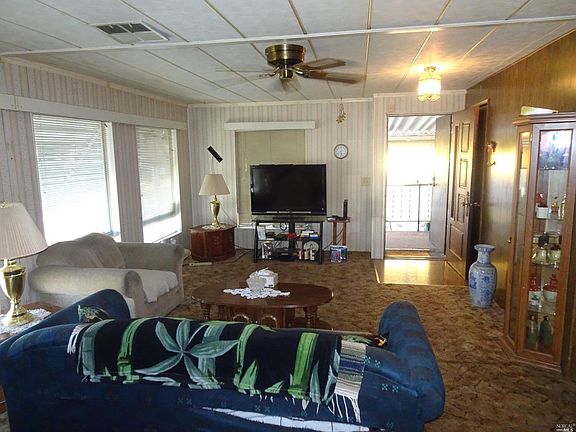 4th image of 105 Goya Dr