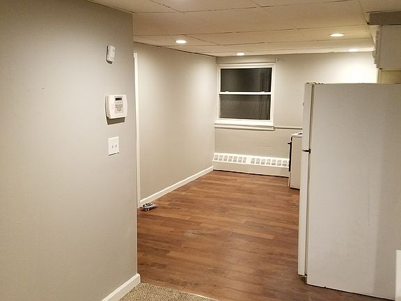 4th image of 2299 Elmwood Ave APT 1