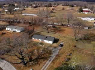 650 Clarence Odell Rd, Bowling Green, KY 42101