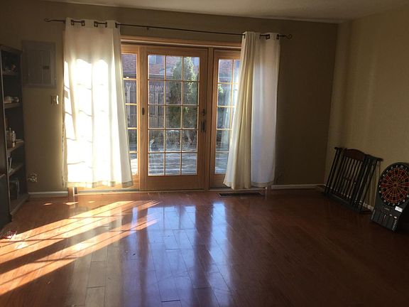 4th image of 641 Robinwood Dr
