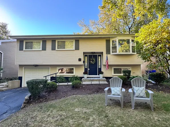 1214 Wilson Ave, Wheaton, IL 60189