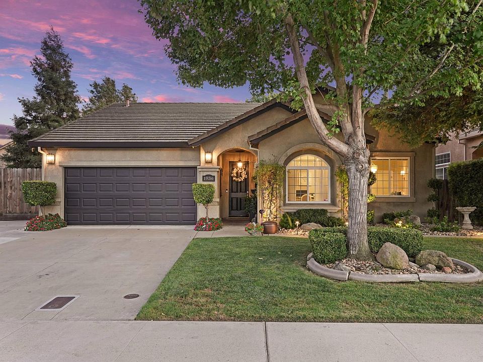 1st image of 1936 Sagebrush Way