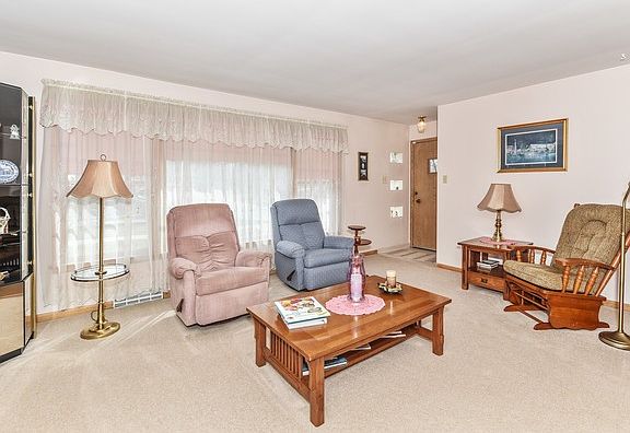 3rd image of 10340 S Kolin Ave