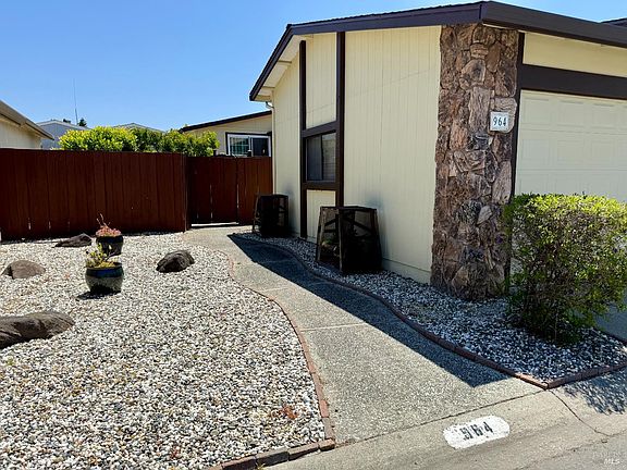2nd image of 1225 Vienna Drive #964