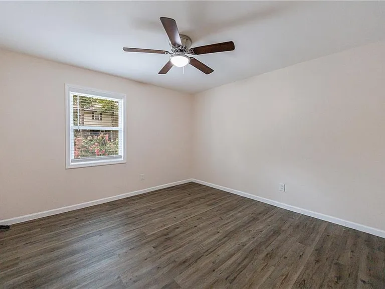 1248 Falling Water Dr SE — Photo 26