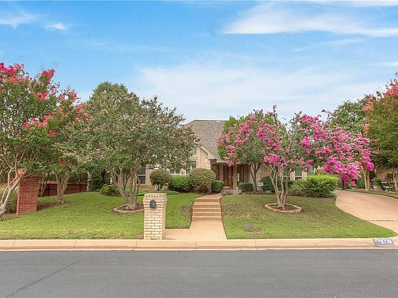 2nd image of 6736 Castle Creek Dr