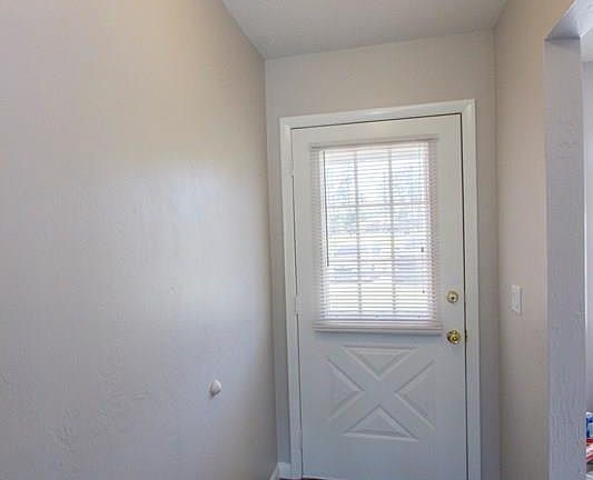 3rd image of 21 Kings Colony Ct