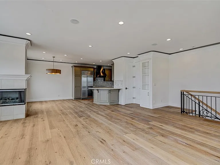 115 23rd St — Photo 13