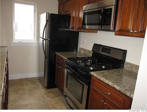 1st image of 101 Tondo Cir