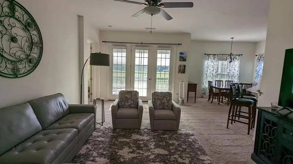 5868 Bluestone Way, Unit 5868 — Photo 2