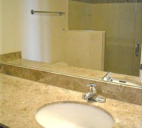 3rd image of 1403 W Altgeld St #3