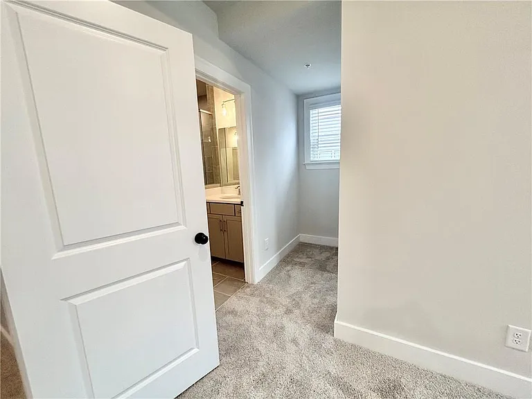 1038 Burnside Pl NW — Photo 17