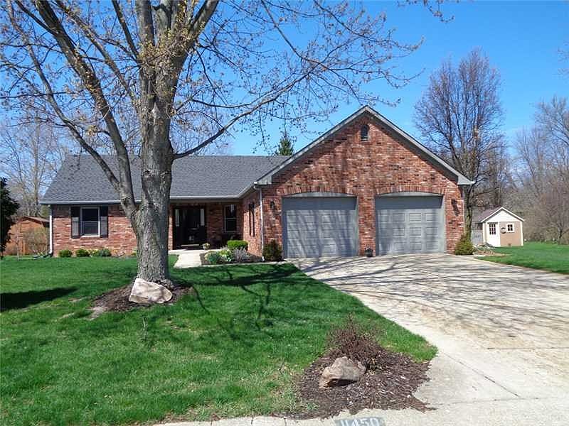 Exterior Front. Striking 3 bedroom/ 2 bath ranch on a quiet cul-de-sac in popular Windsong