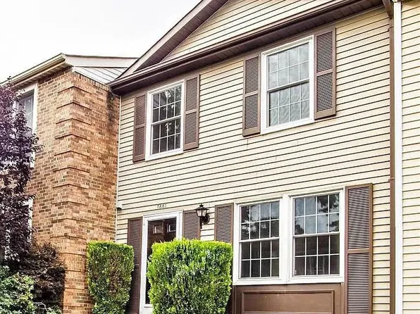 7881 Tyson Oaks Cir, Vienna, VA 22182