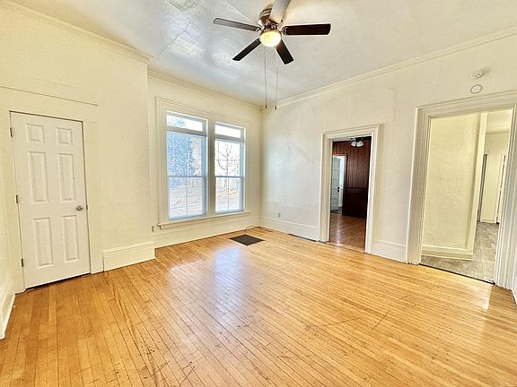 5th image of 255 S Jackson St #1