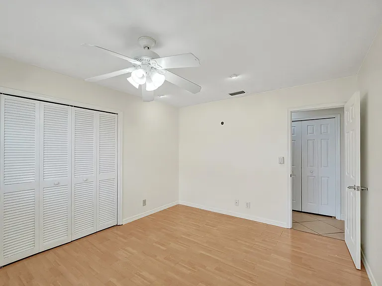 4721 Sarazen Dr — Photo 32