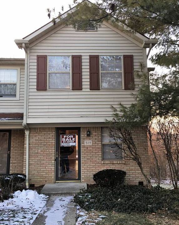 1st image of 519 W Foxtrail Cres