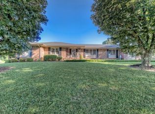 572 Tipton Ln, Blountville, TN 37617