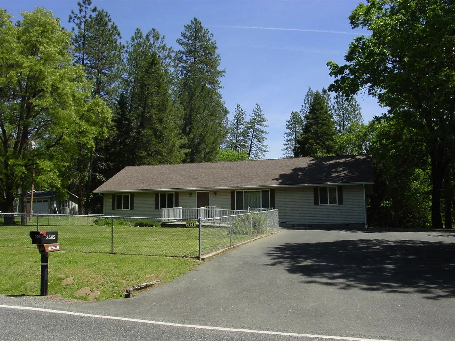 3505 Russell Rd photo 1
