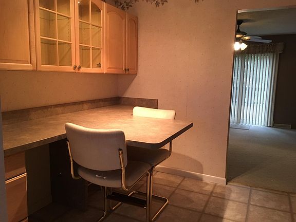 5th image of 9411 Langdon Ln
