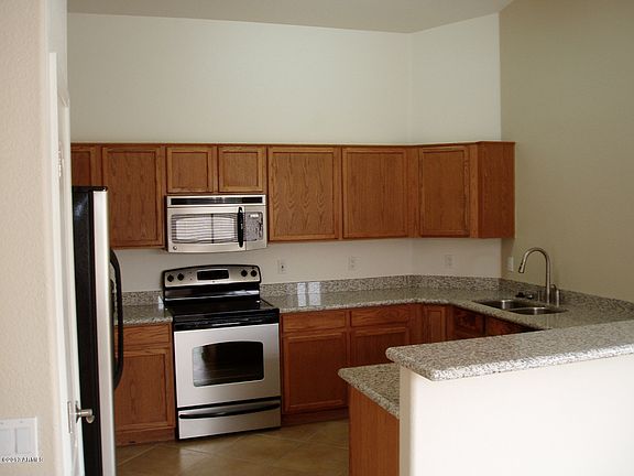 4th image of 6046 W Jones Ave