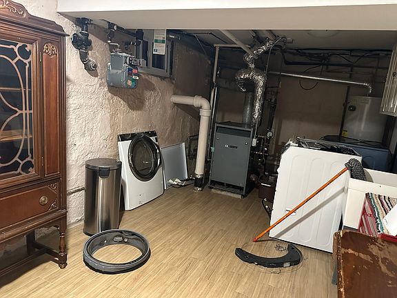 5th image of 29-31 167th St Floor 1