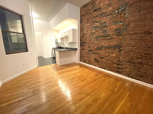 Rented by JM Preston Properties LLC | media 22