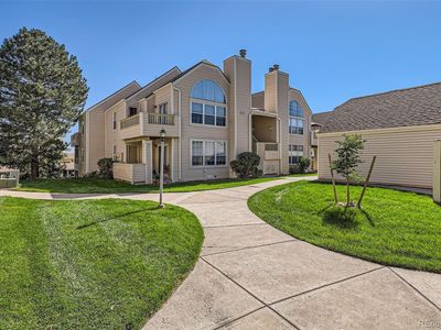 975 S Miller Street #302, Lakewood, CO, 80226