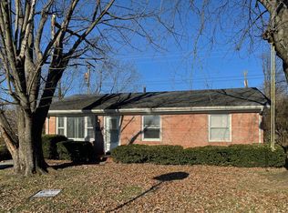2725 Stetson Ln, Lexington, KY 40517