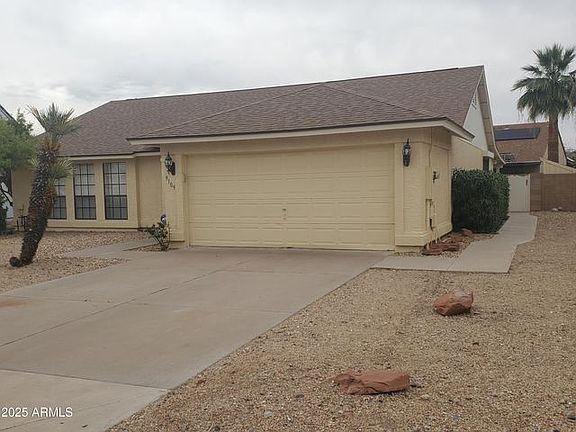 3rd image of 9109 W Mauna Loa Ln