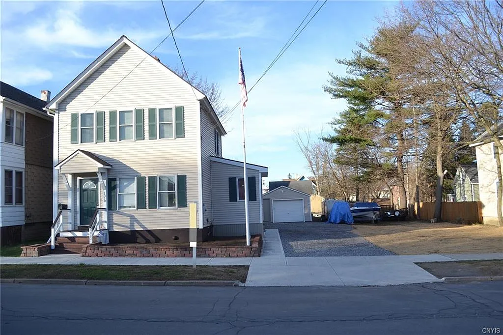 1310 Butternut St photo 1