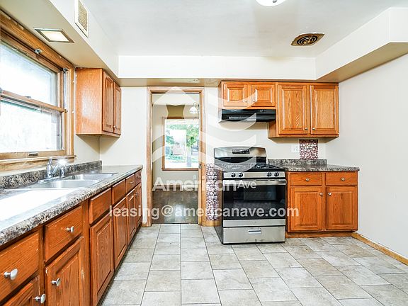 5-Kitchen