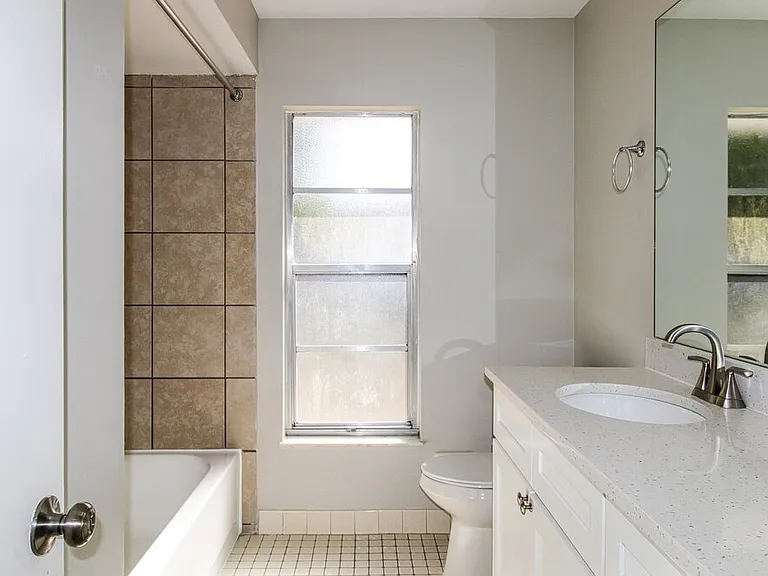 10142 Bannister St — Photo 15