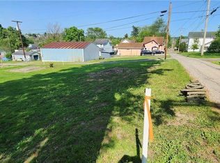 719 S 8th St, Cambridge, OH 43725