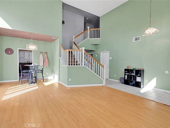 3rd image of 12598 Mann St