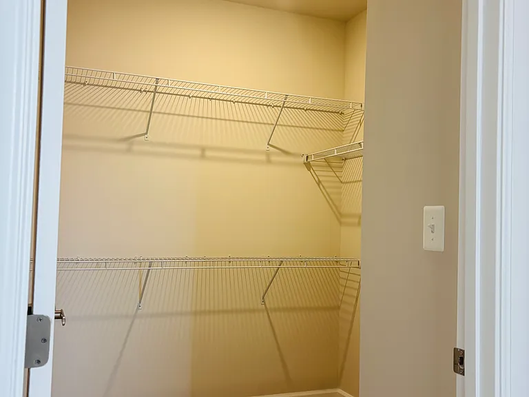 32015 Nathan Hale Dr — Photo 16