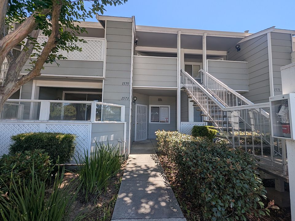 1st image of 1573 Thornbriar Dr