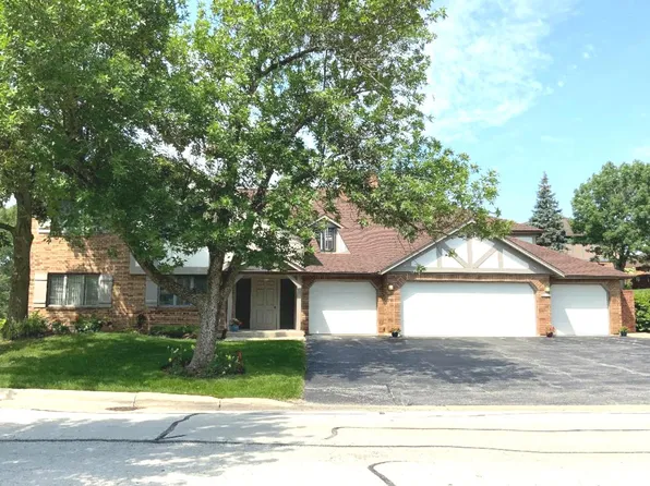 13158 S Oak Hills Pkwy APT 1A, Palos Heights, IL 60463