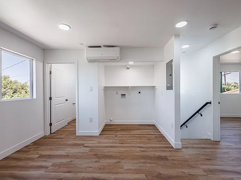 Huge 2, 3 & 4 Bed 2026 Townhomes — Photo 66