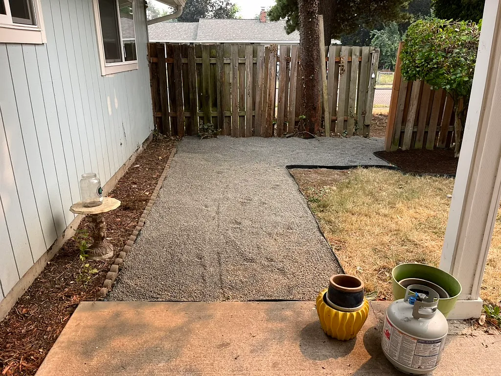 3 bed, 912 sqft, $2,350 — Photo 3