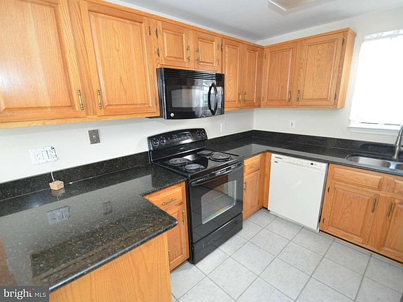 4th image of 6012 Good Lion Ct