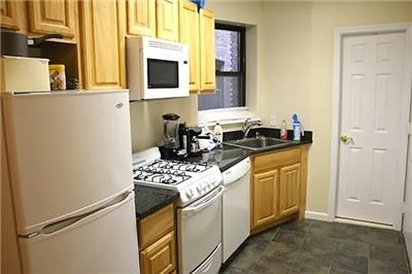 Rented by Maz Group NY | media 34