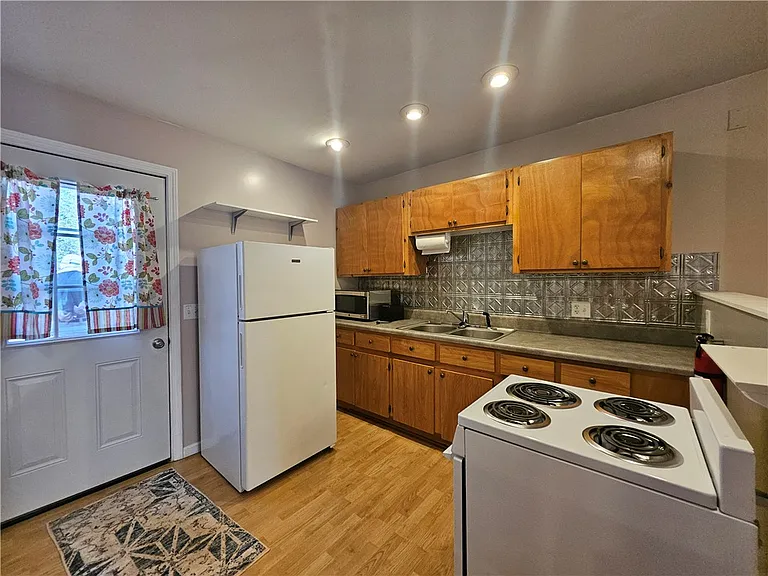 102B Meadow Dr — Photo 11