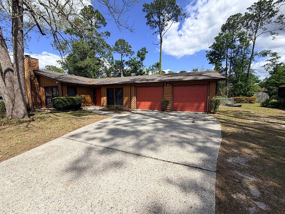 1st image of 4407 Willow Wood Gate